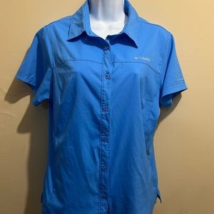 Short sleeve, blue, button-down,